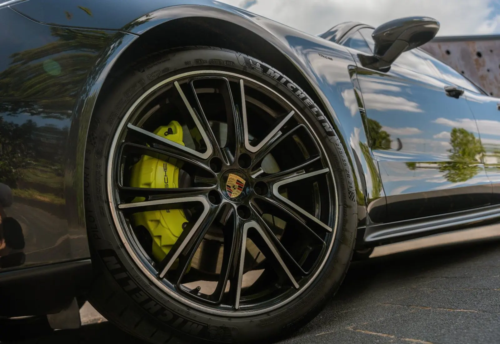 Porsche Panamera Sport Turismo 4 E-Hybrid * SPORTPAKET * CH - 166154