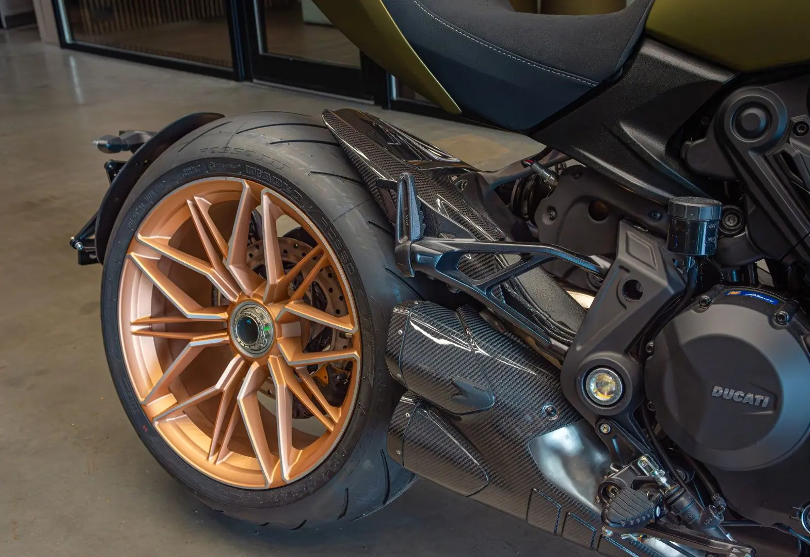 Ducati 1260 S Diavel Lamborghini * 1/630 * SAMMLERSTUCK *  - 112900