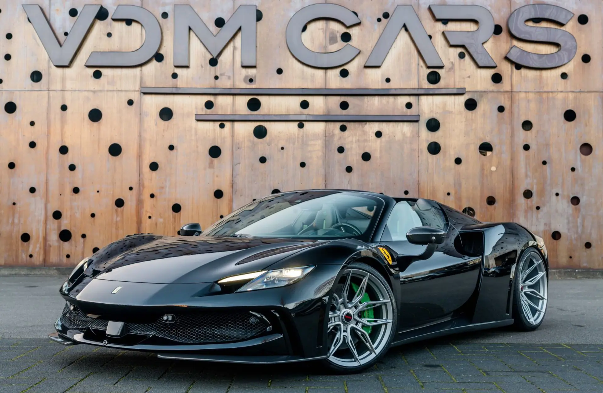 Ferrari - 296 GTS - 124774