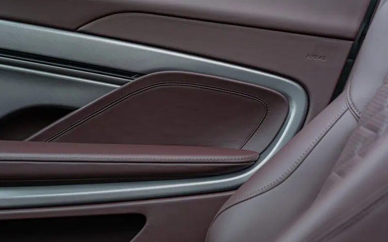 Aston Martin Vanquish Volante * Bowers &amp; Wilkins * Black-Pack *  - 145390