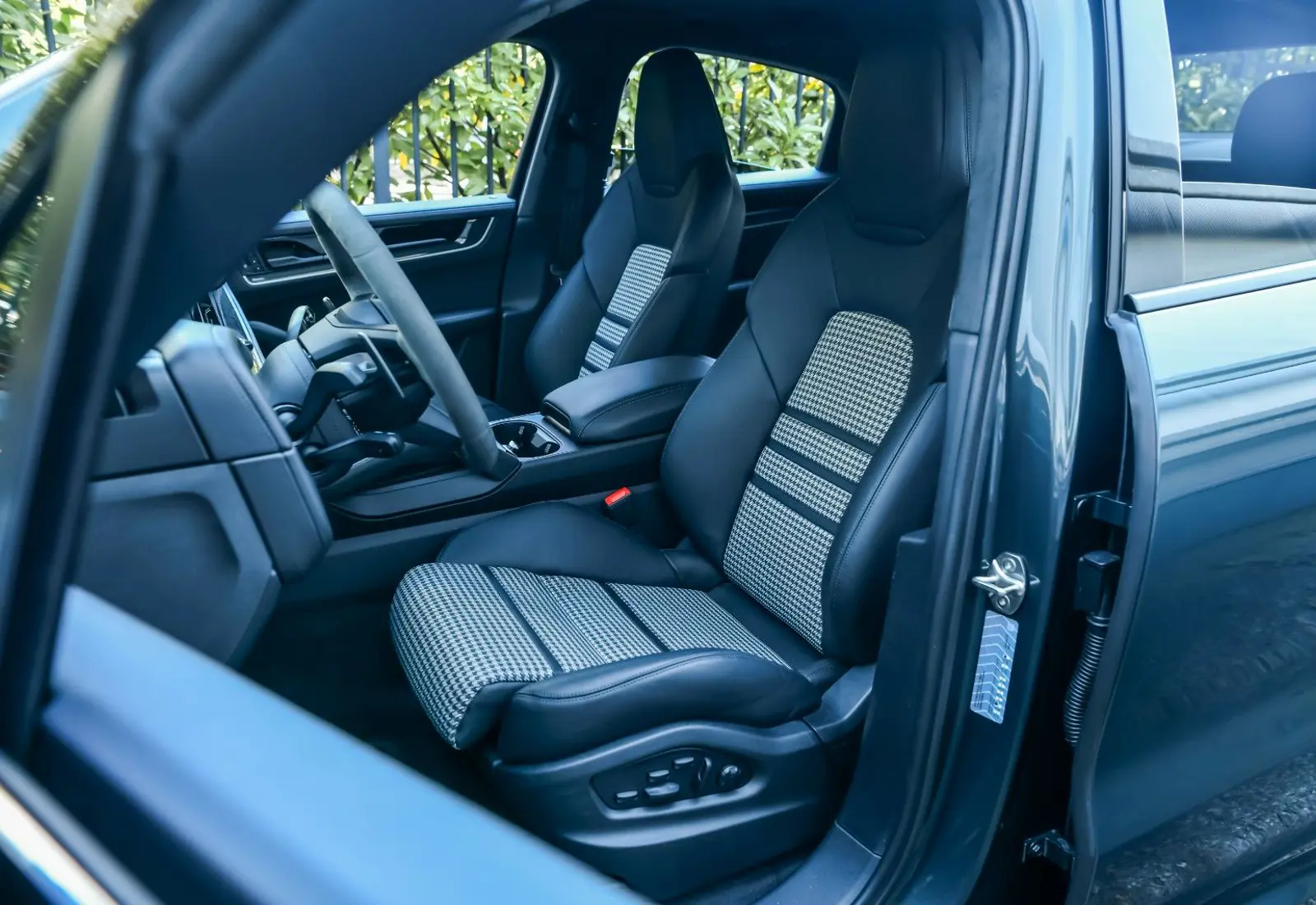 Porsche Cayenne Coupe Turbo E-Hybrid * PTS * CARBON * 18-WEG *  - 115723