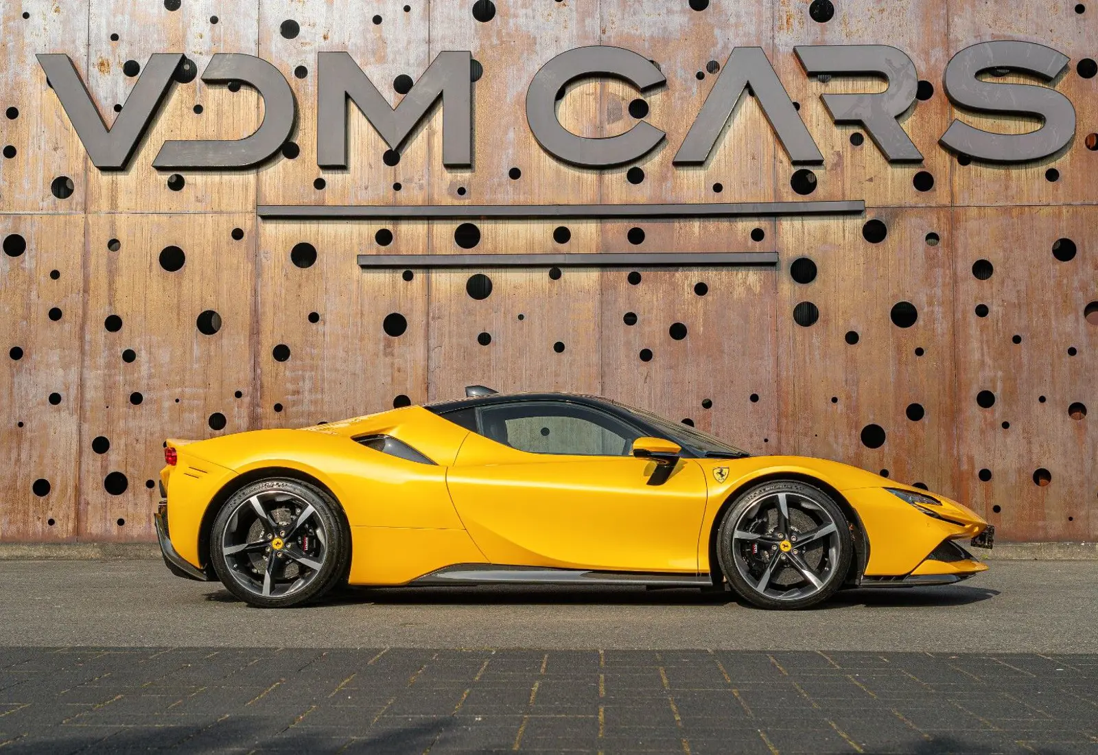 Ferrari SF90 Stradale * ATELIER * GIALLO TRIPLO * CARBON * TAILO - 138923