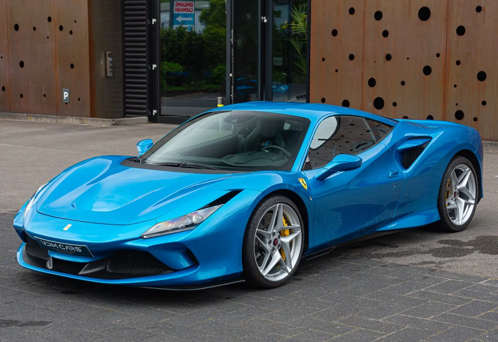 Ferrari F8 Tributo * CARBON SEATS * CARPLAY * LIFT * P.DISPLAY *  - 108286