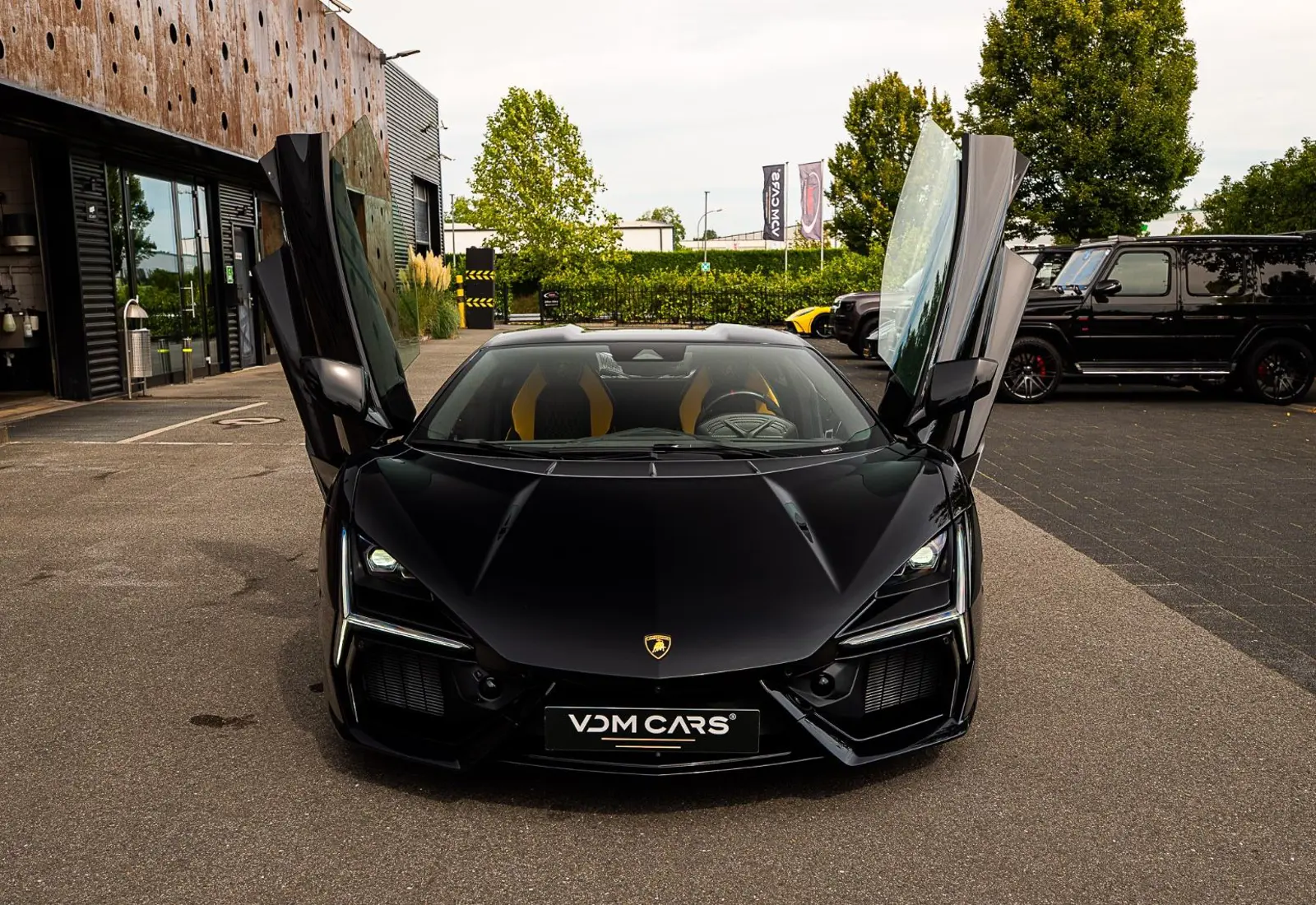 Lamborghini Revuelto 6.5 V12 * NEW CAR * AVAILABLE * BI COLOR - 168820