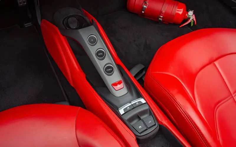 Ferrari 488 Spider * NEW SERVICE * NEW POWER * CAMERA * LEATHER - 96917