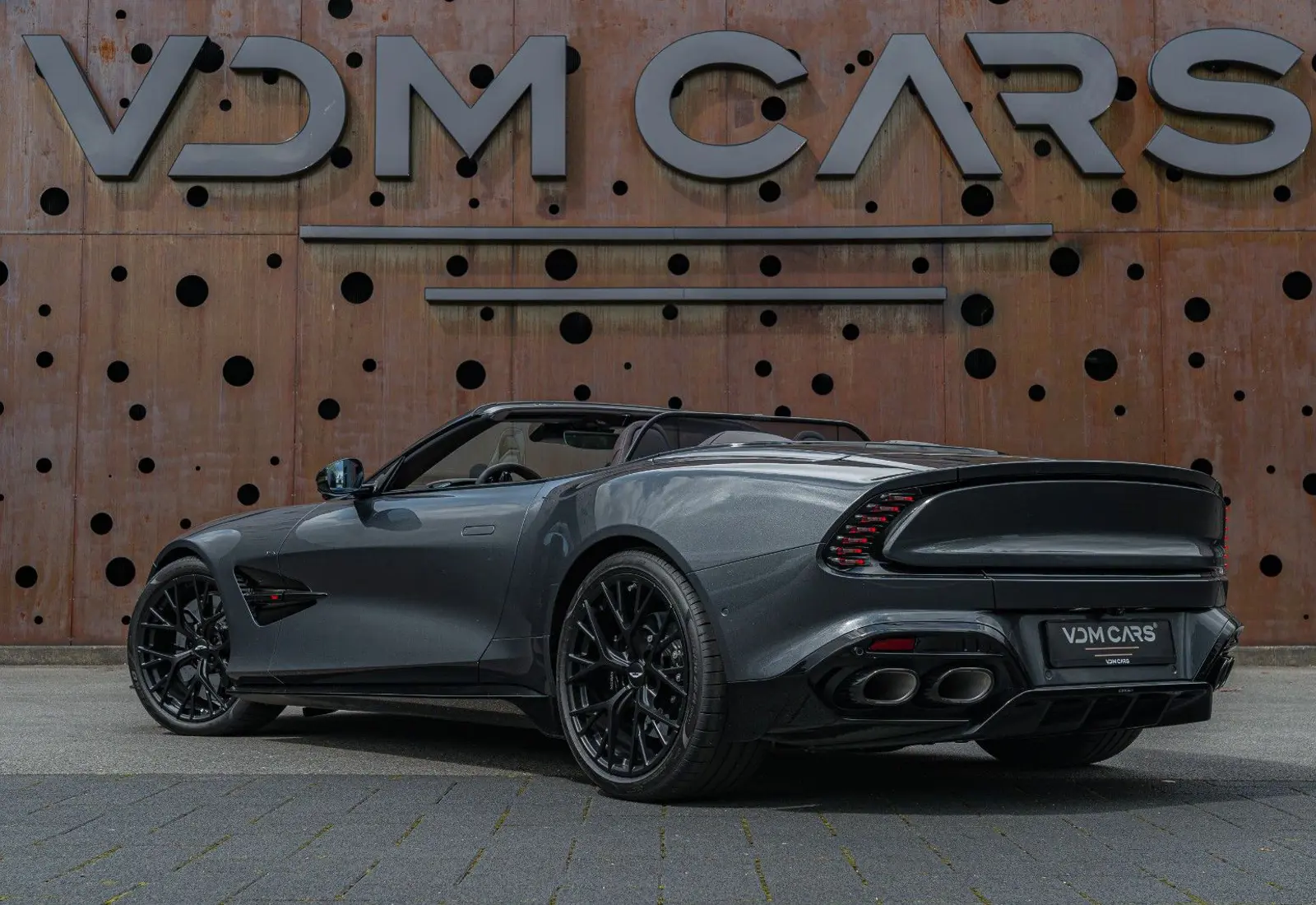Aston Martin Vanquish Volante * Bowers &amp; Wilkins * Black-Pack *  - 145369