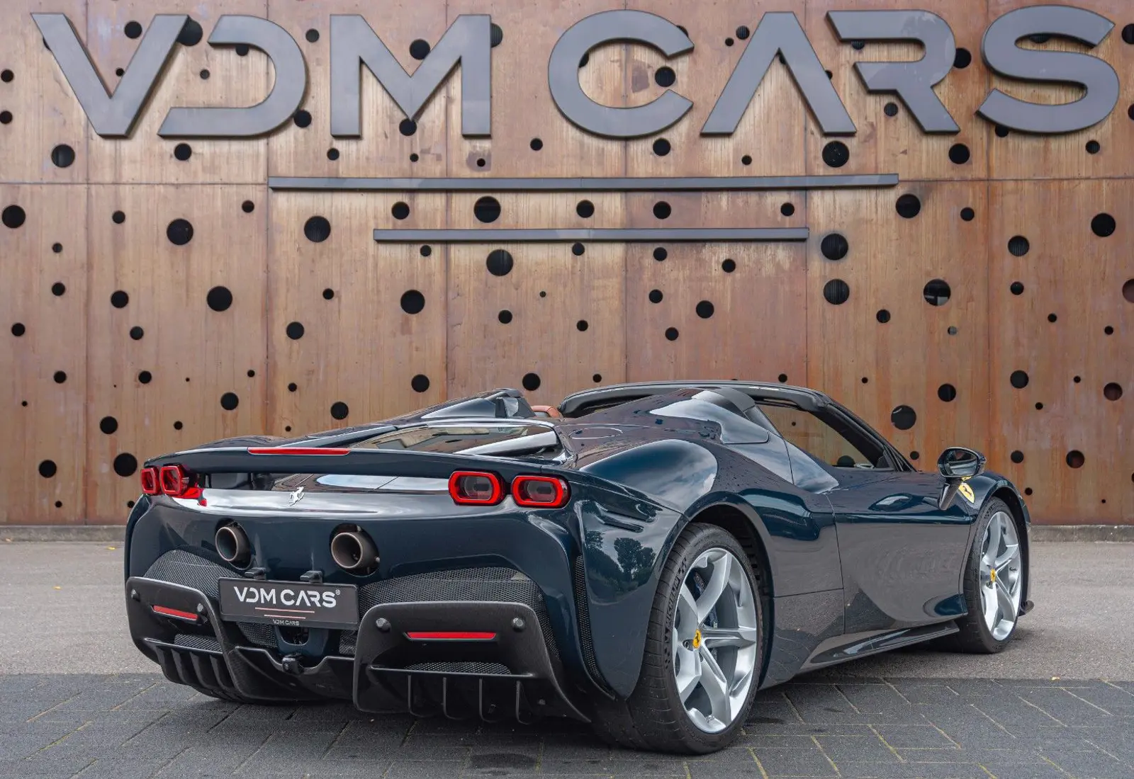 Ferrari SF90 Spider * CARBON(12x) * CARPLAY * LIFT * TWO-TONE *  - 110827